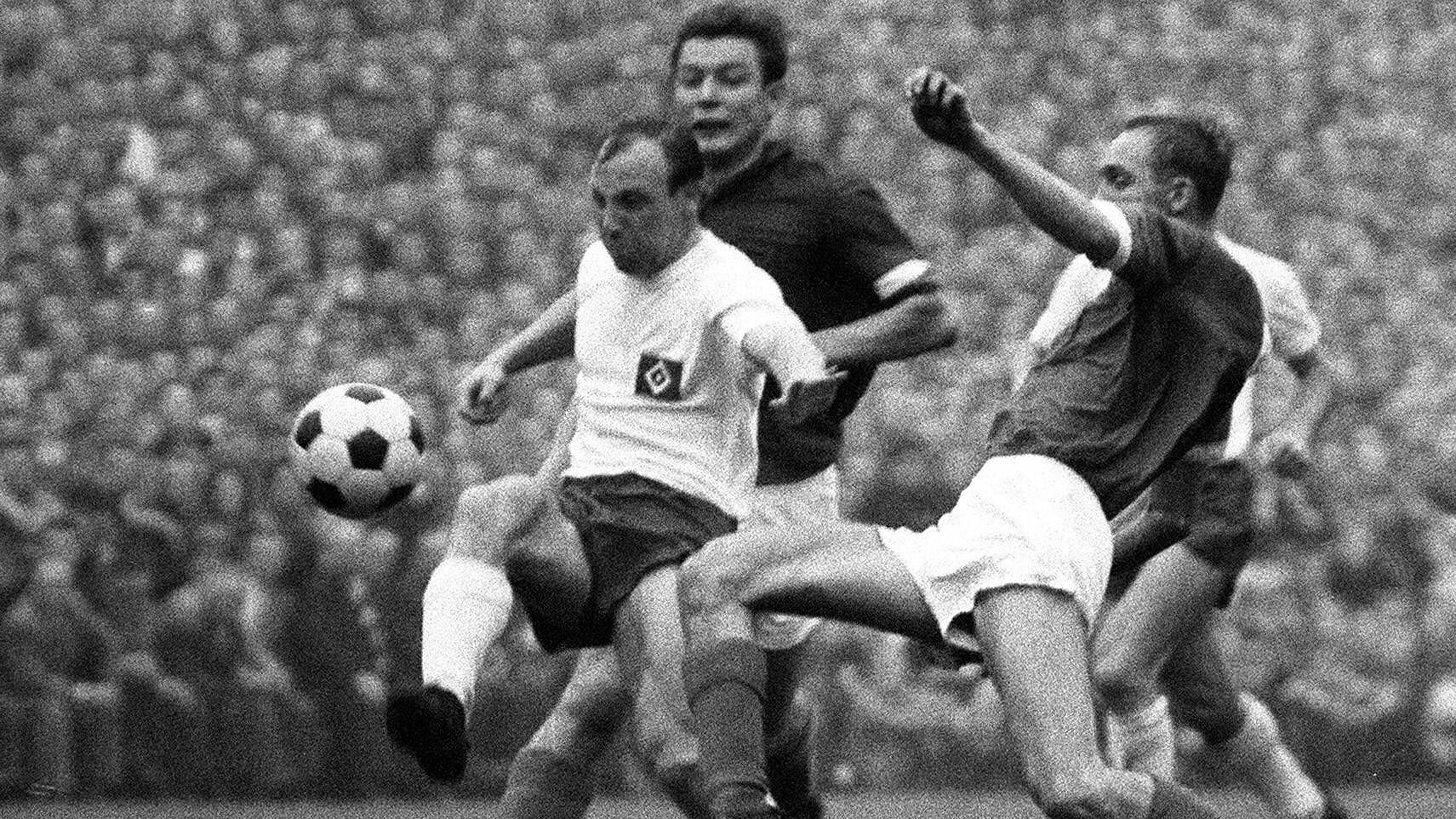 Uwe Seeler,Hamburger SV,Schalke 04,1963 © imago