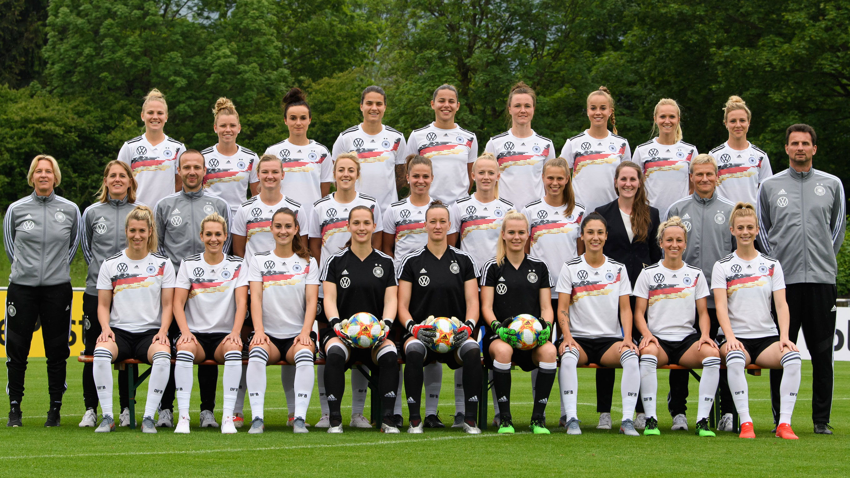 Dfb Frauen Kalender 