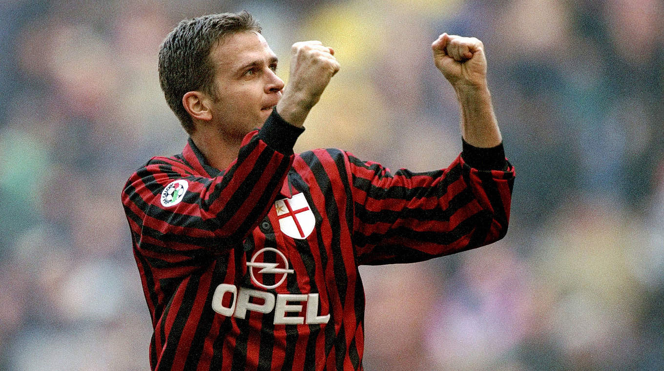 Italienischer Meister 1999: Oliver Bierhoff mit dem AC Mailand © 