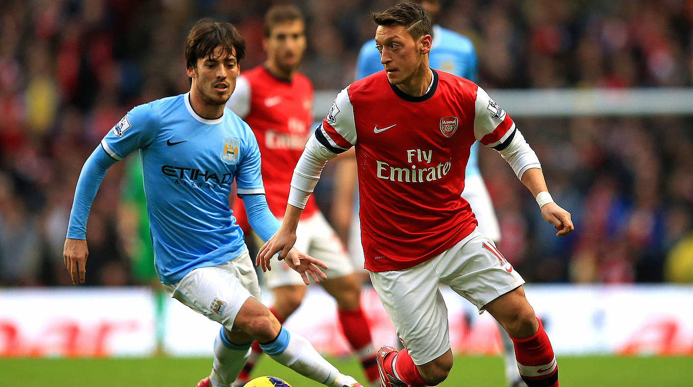 2013 wechselt Özil für 50 Millionen Euro von Real Madrid zum FC Arsenal © 2012 Getty Images