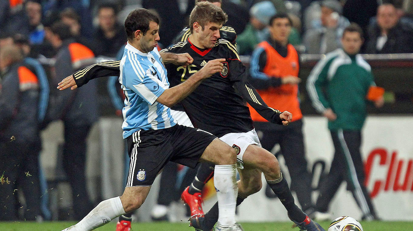 Müllers Nationalelf-Debüt am 3. März 2010 im Test gegen Argentinien © 
