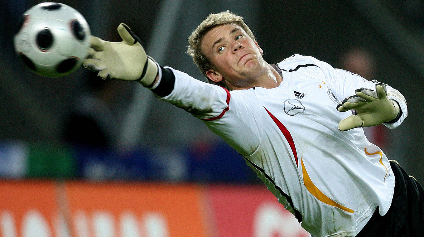 U-21-Europameister: Manuel Neuer gewinnt 2009 mit der U-21 Nationalmannschaft die Euro © 