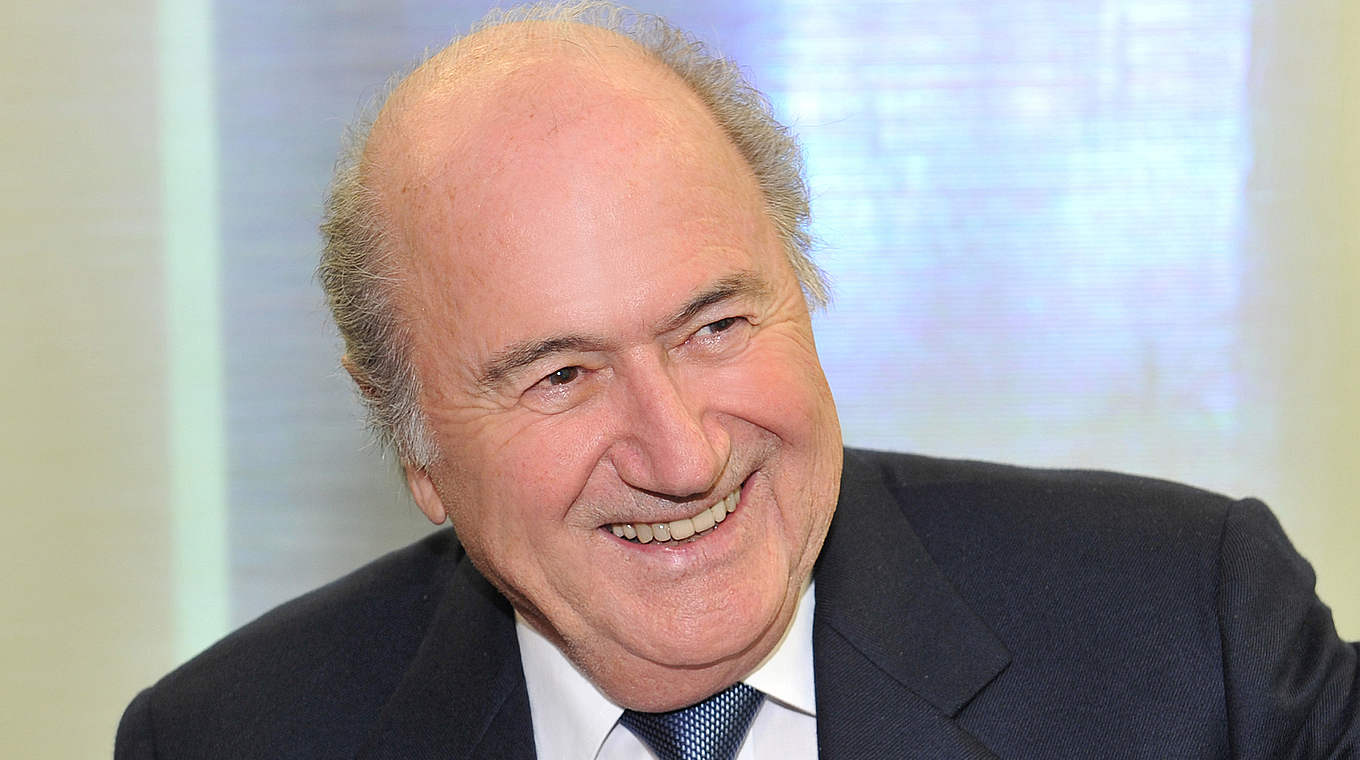 Freut sich über die Bewerbungen: FIFA-Präsident Joseph Blatter © 2010 Getty Images for WM OK 2011