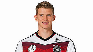 Im neuen Nationaltrikot: Nationalspieler Lars Bender © 2012 Getty Images