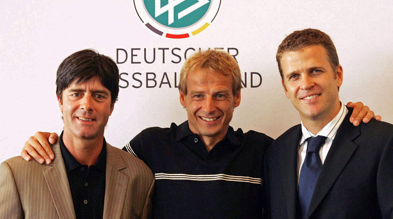 Dienstantritt am 29. Juli 2004: Joachim Löw, Jürgen Klinsmann und Oliver Bierhoff © imago sportfotodienst