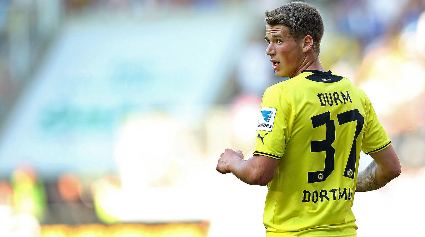 Erik Durm hat bei Borussia Dortmund einen Vertrag bis 2017 © 2013 Getty Images