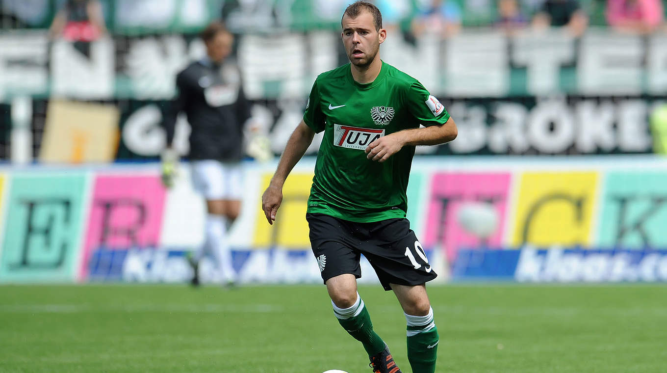 Fehlt Preußen Münster im Spitzenspiel bei Dynamo Dresden: Amaury Bischoff ist gesperrt © 2013 Getty Images