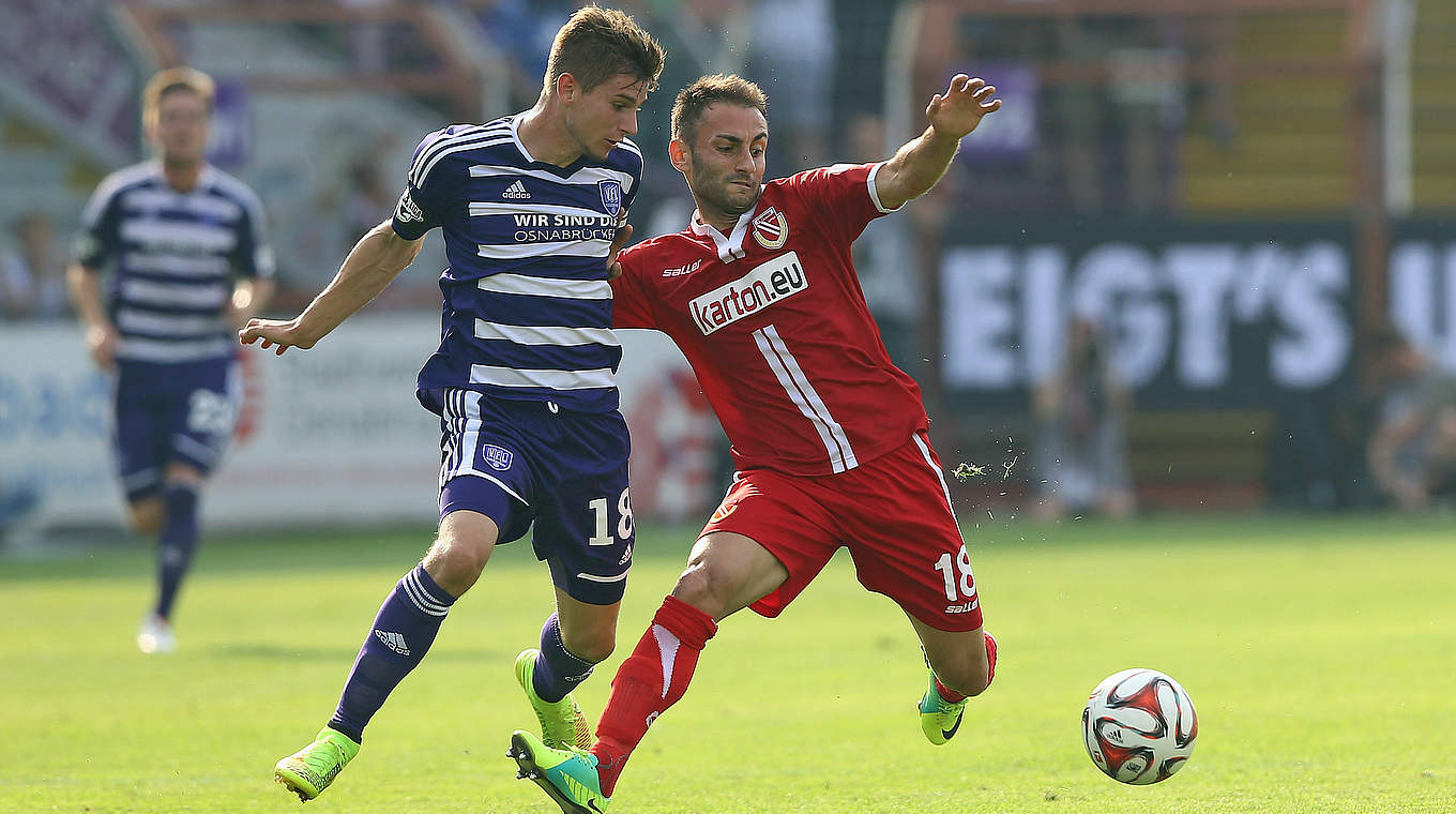 Verbissenes Duell: Anton Makarenko (r.) gegen Osnabrücks Marcel Kandziora © 2014 Getty Images