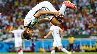 Aus der Übung: Klose zeigt Schwächen beim Salto - jedoch nur da © 2014 Getty Images