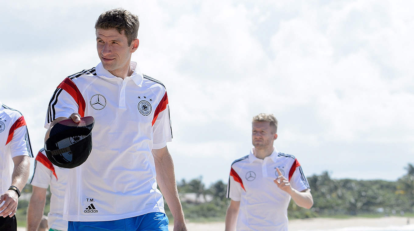 Training am Strand: Thomas Müller © 2014 Pool