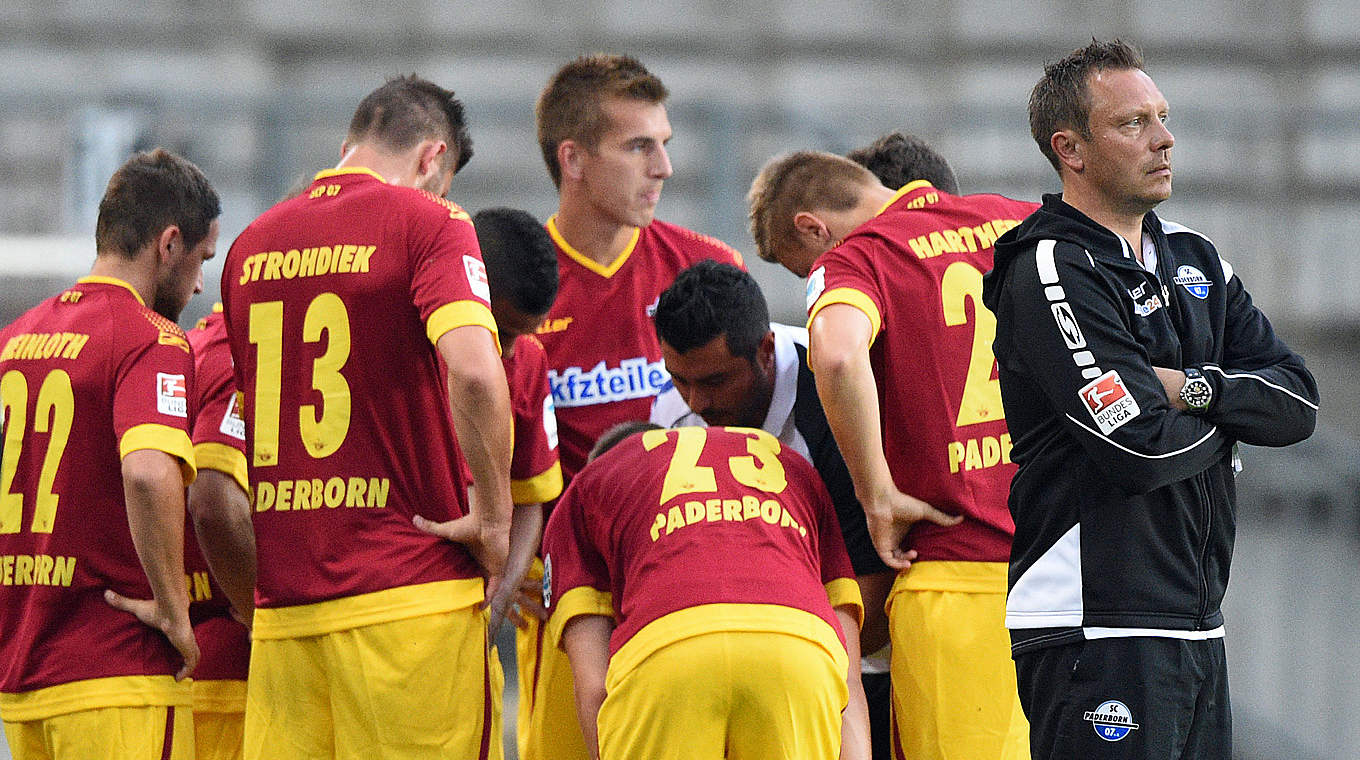 Knappe Niederlage gegen Bilbao: Paderborn und Coach André Breitenreiter © 2014 Getty Images