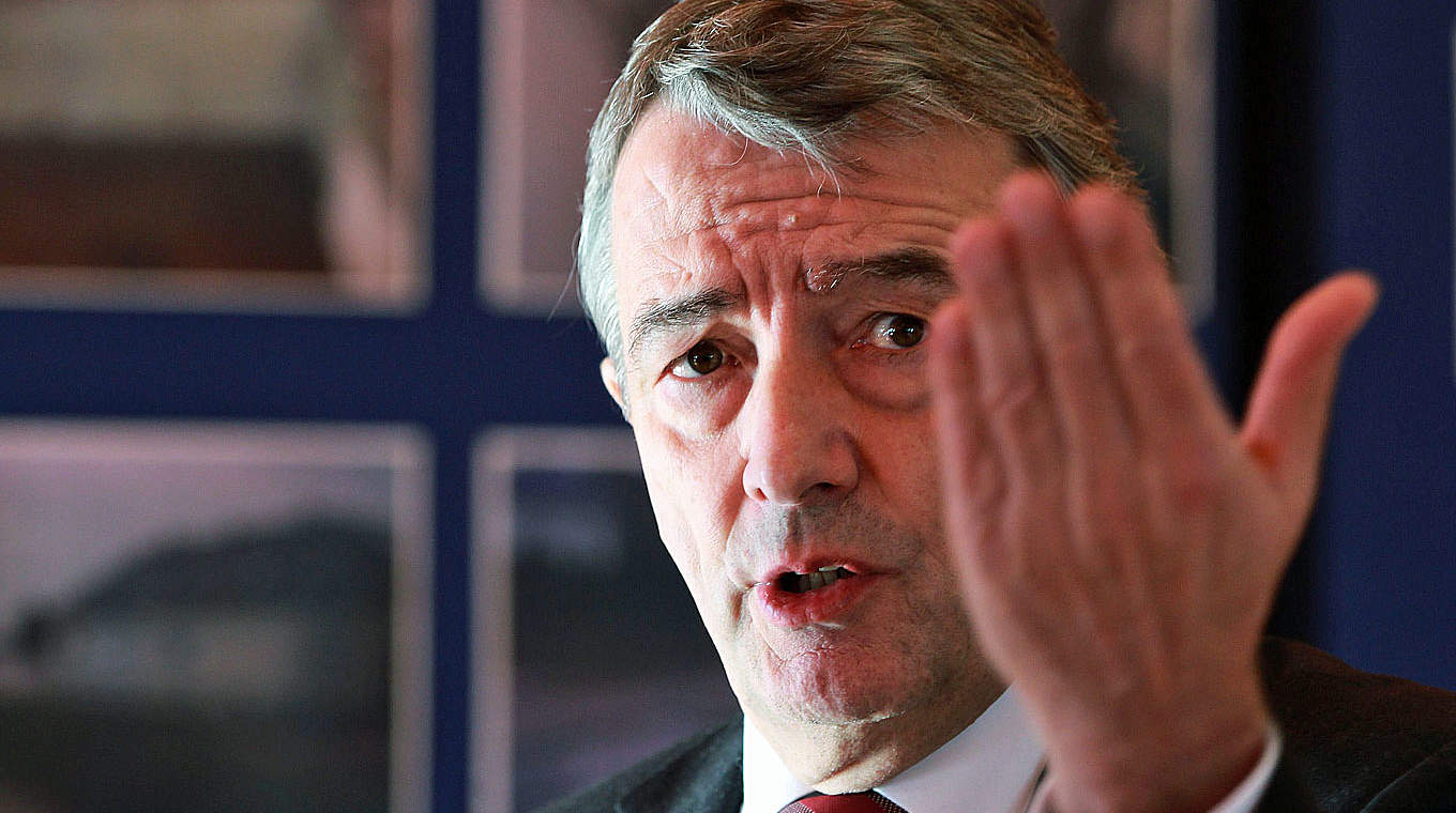 DFB-Präsident Wolfgang Niersbach: "Ich kann die Resolution nur unterstützen" © 2014 Getty Images