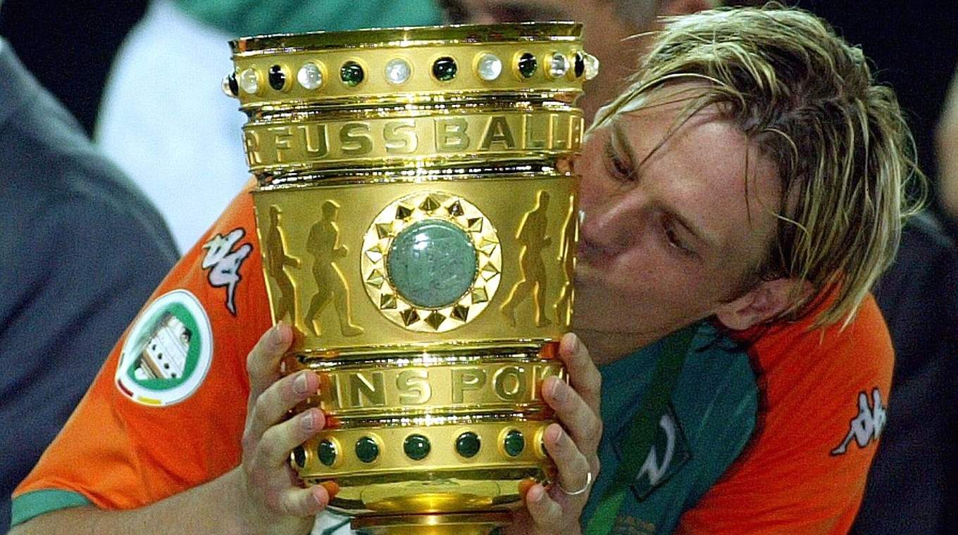DFB-Pokalsieger 2004 mit Werder Bremen: Den Grundstein für seine Karriere hat Tim Borowski in Neubrandenburg gelegt. © Getty Images