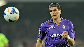 Mario Gomez is moving closer to his return © 2014 Getty Images
