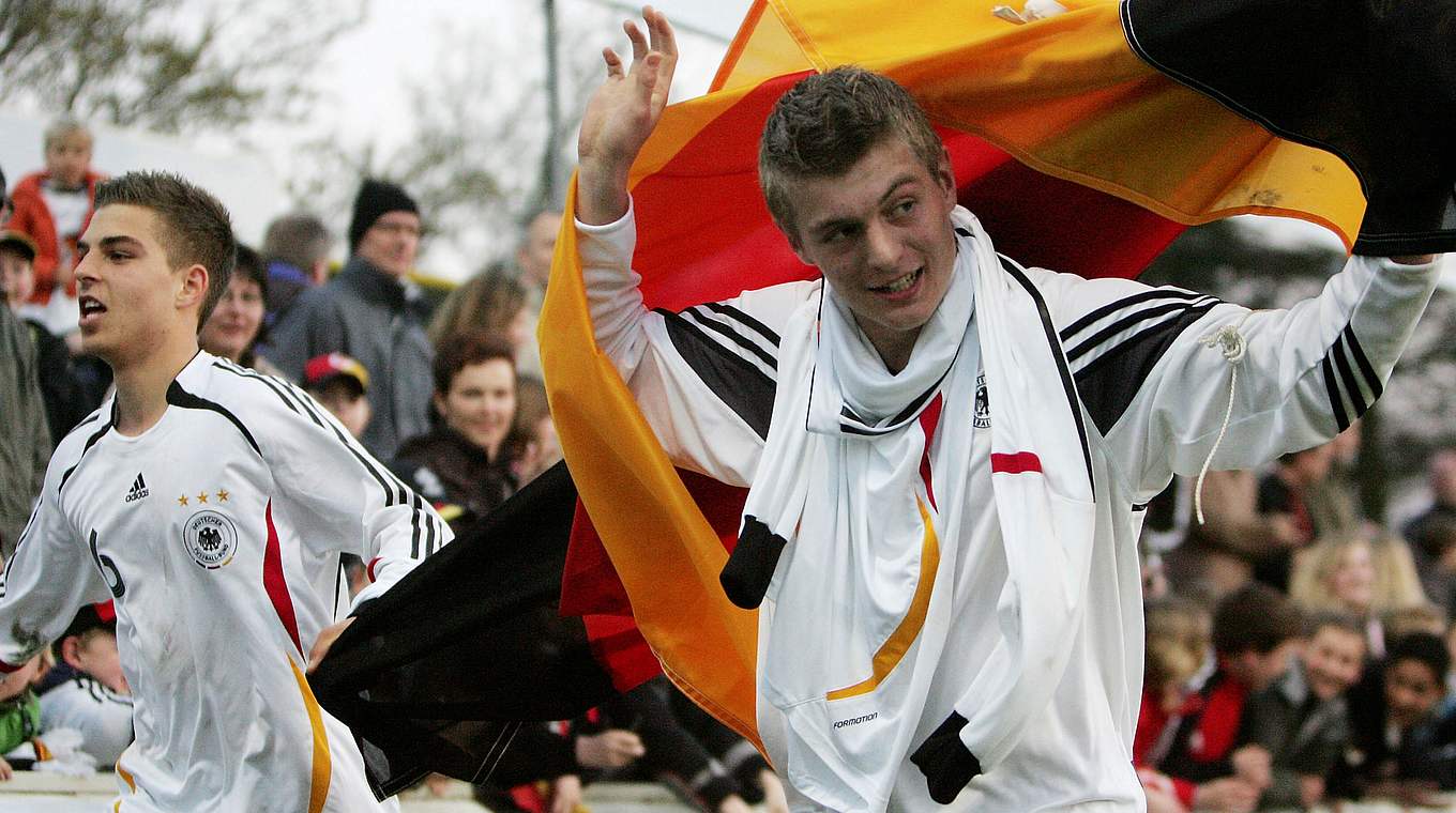 Ein Musterbeispiel: Toni Kroos 2007 als Spieler der deutschen U 17. © Bongarts/GettyImages