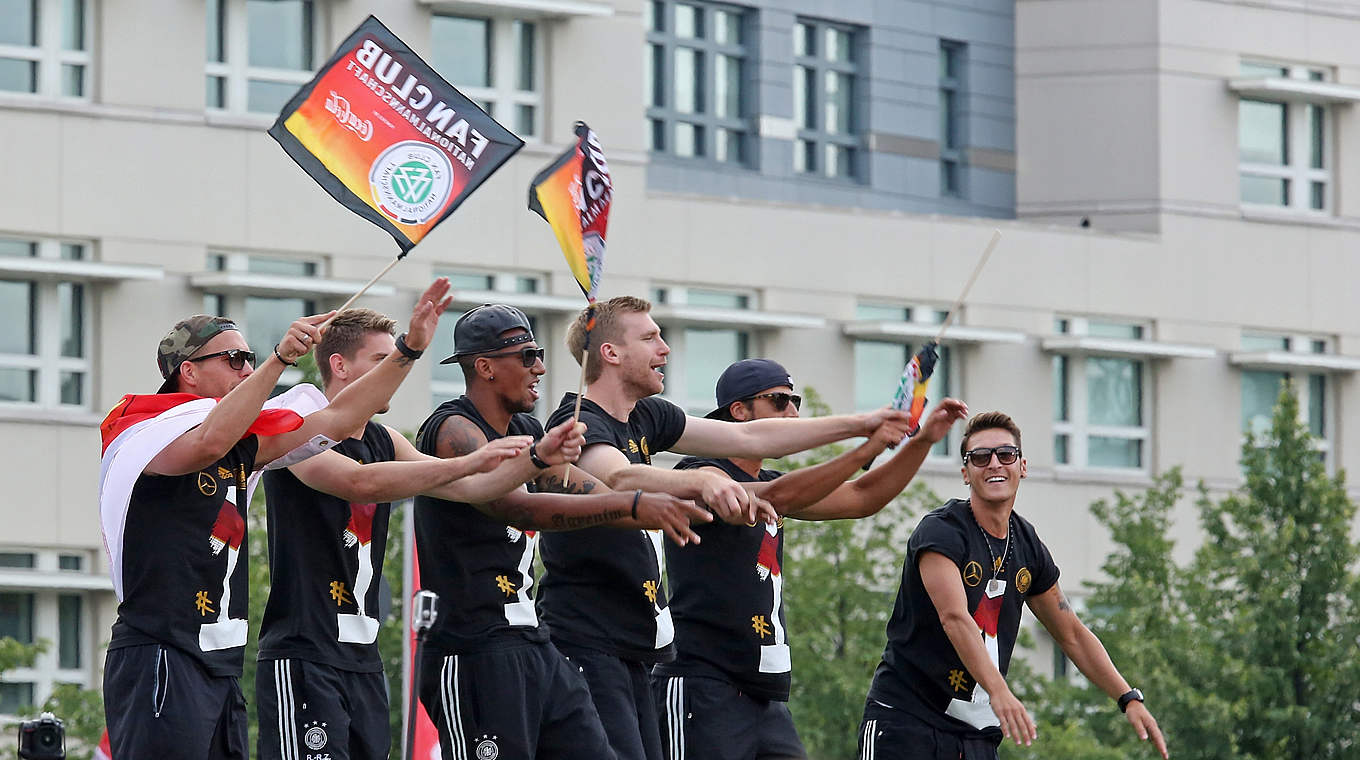 Das Team und du: Seid den WM-Helden nah und genießt Vorzüge als Fan Club-Mitglied © 2014 Getty Images