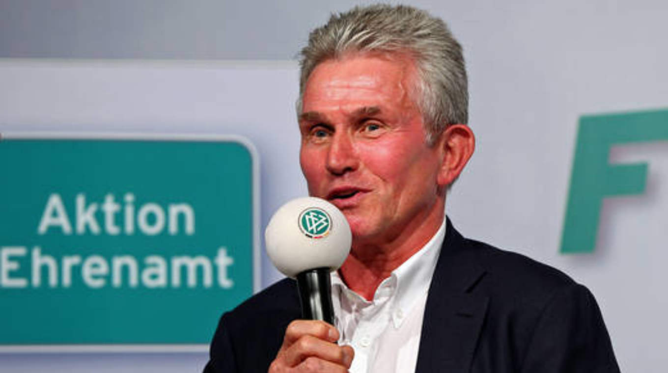 Bei der Podiumsdiskussion in Hannover dabei: Fußball-Lehrer Jupp Heynckes © imago