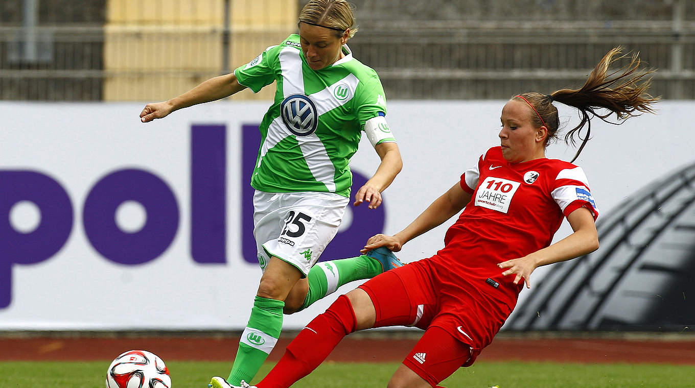 Jubiläumstreffer: Martina Müller trifft zum 200. Mal in der Bundesliga © 2014 Getty Images