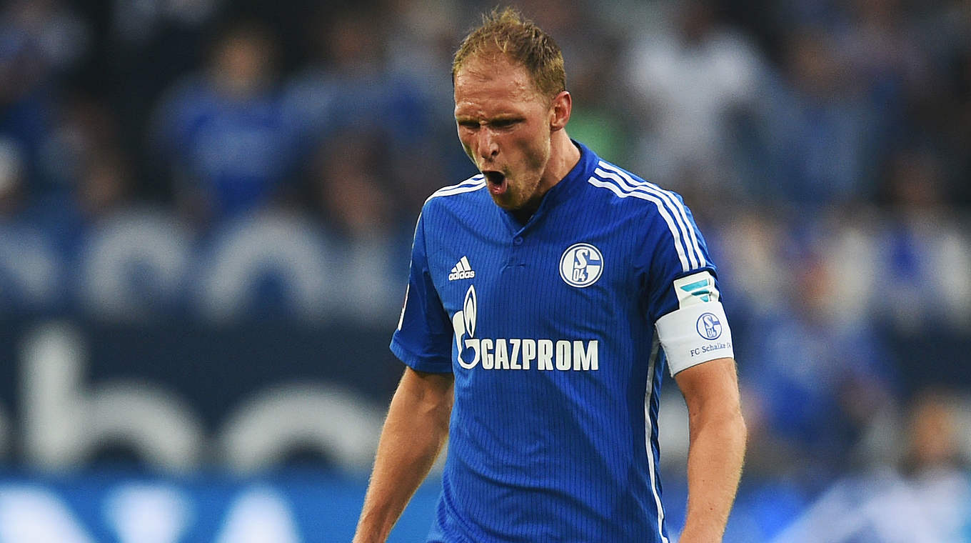 Benedikt Höwedes is the Schalke captain © 2014 Getty Images