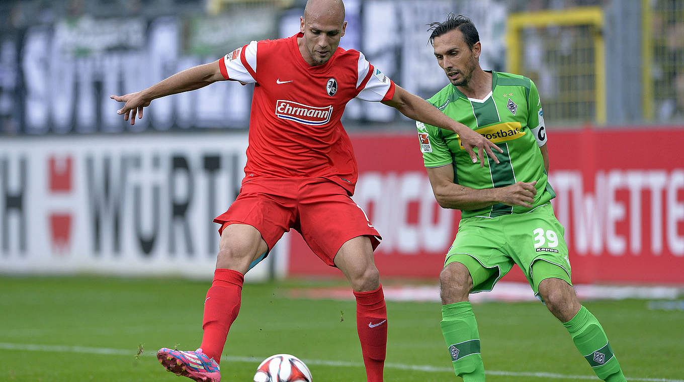 Von Stranzl gedeckt: Freiburgs Schahin (l.) © 2014 Getty Images