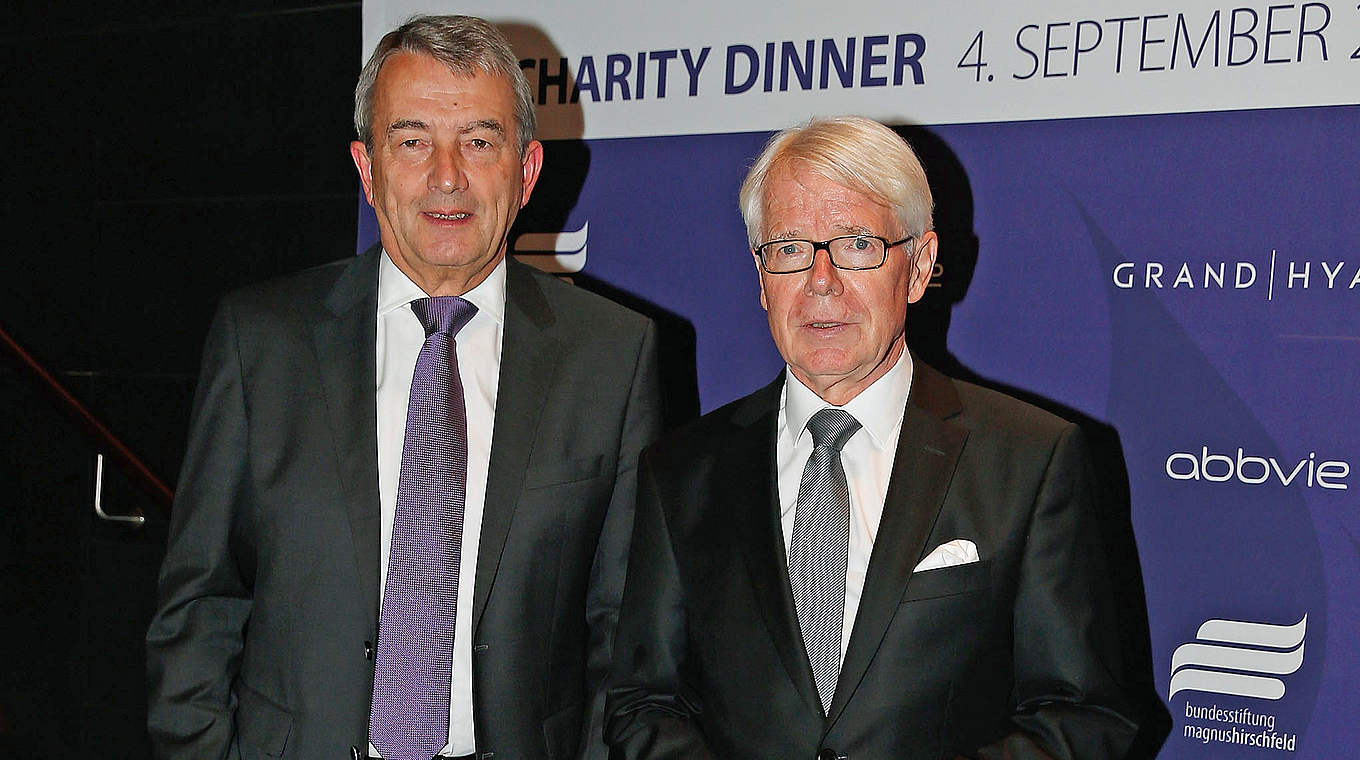 Zwei Männer, vier
Sterne: DFB-Präsident
Wolfgang
Niersbach (l.)
und Liga-Präsident
Dr. Reinhard Rauball © 2014 Getty Images