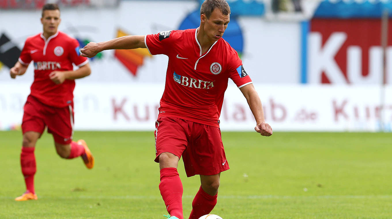 Trifft für Wehen-Wiesbaden: Tobias Jänicke © imago/Thomas Bielefeld