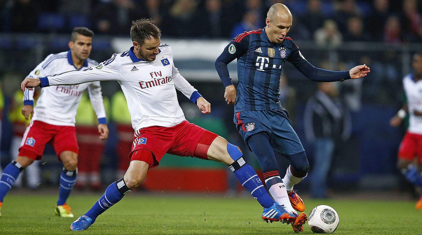 Top game of the second round: Hamburg against Bayern © 2014 Getty Images