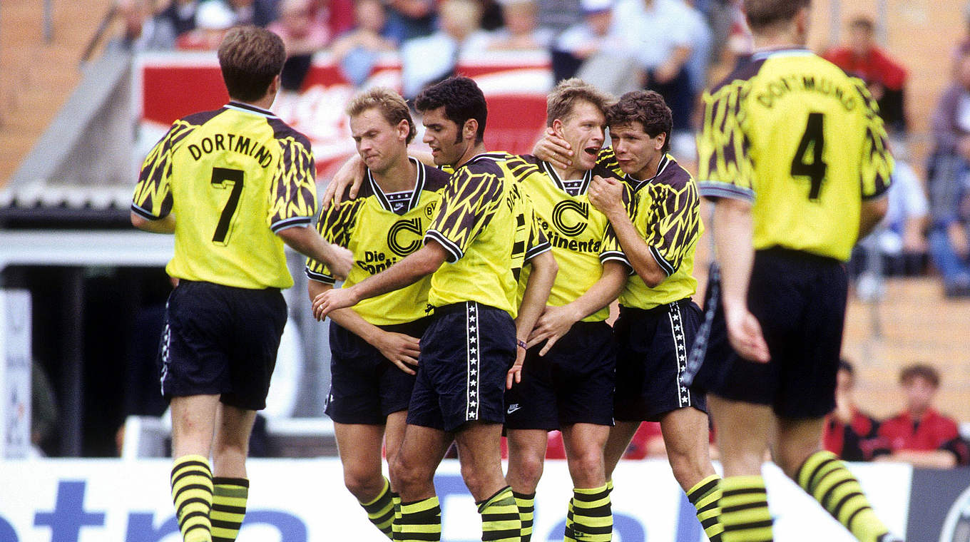 Treffer beim BVB-Sieg gegen Motherwell: Andreas Möller (2.v.r.) © imago sportfotodienst