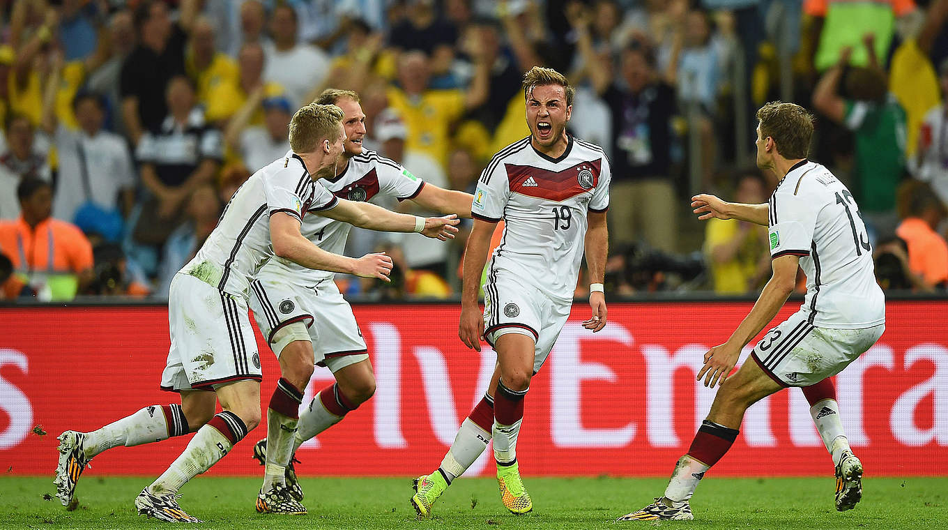 Götze (2.v.r.): "Alles schwierig zu begreifen" © 2014 Getty Images