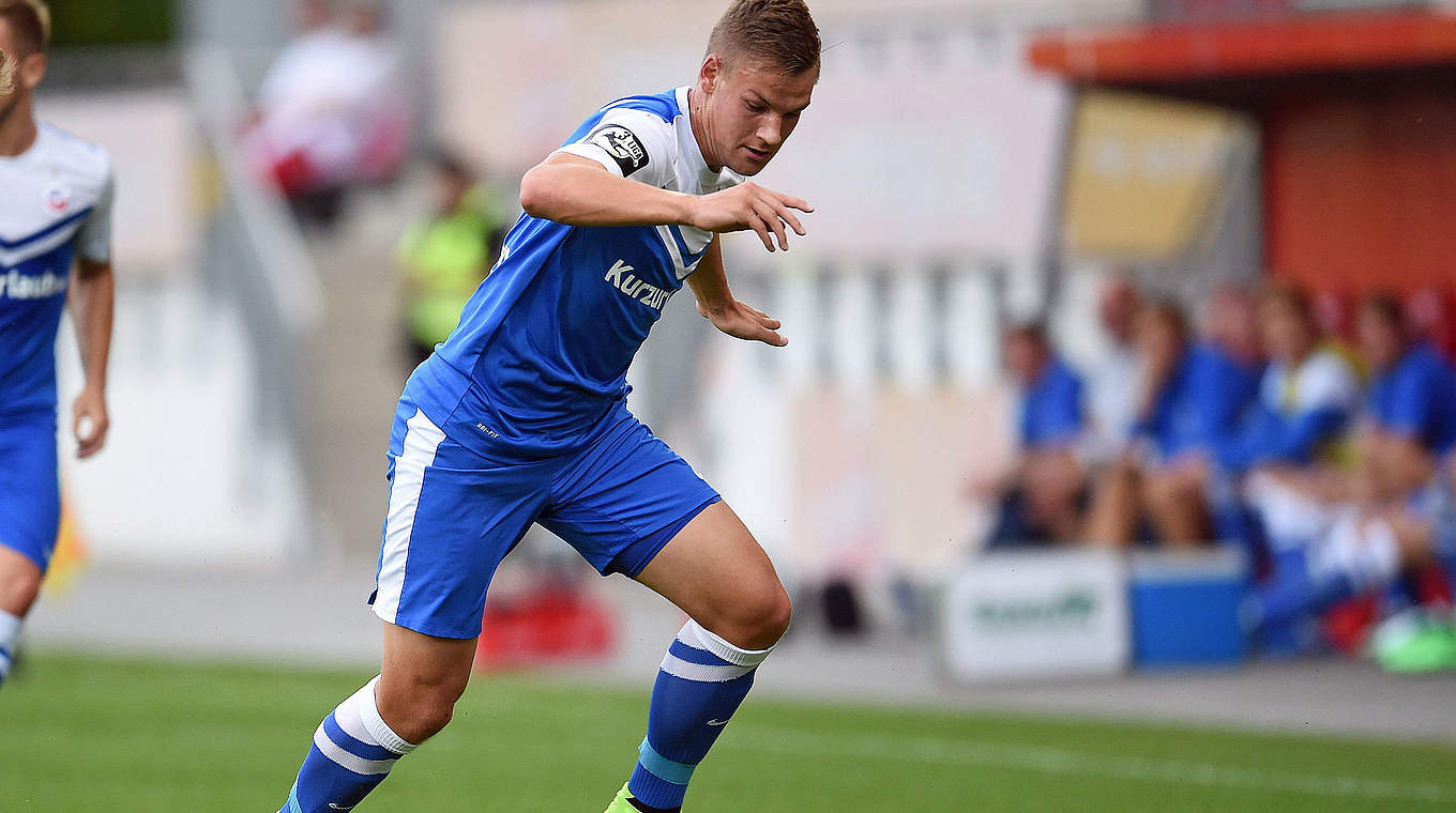 In der Woche mit der U 19 unterwegs, jetzt in der 3. Liga aktiv: Rostocks Christiansen © 2014 Getty Images