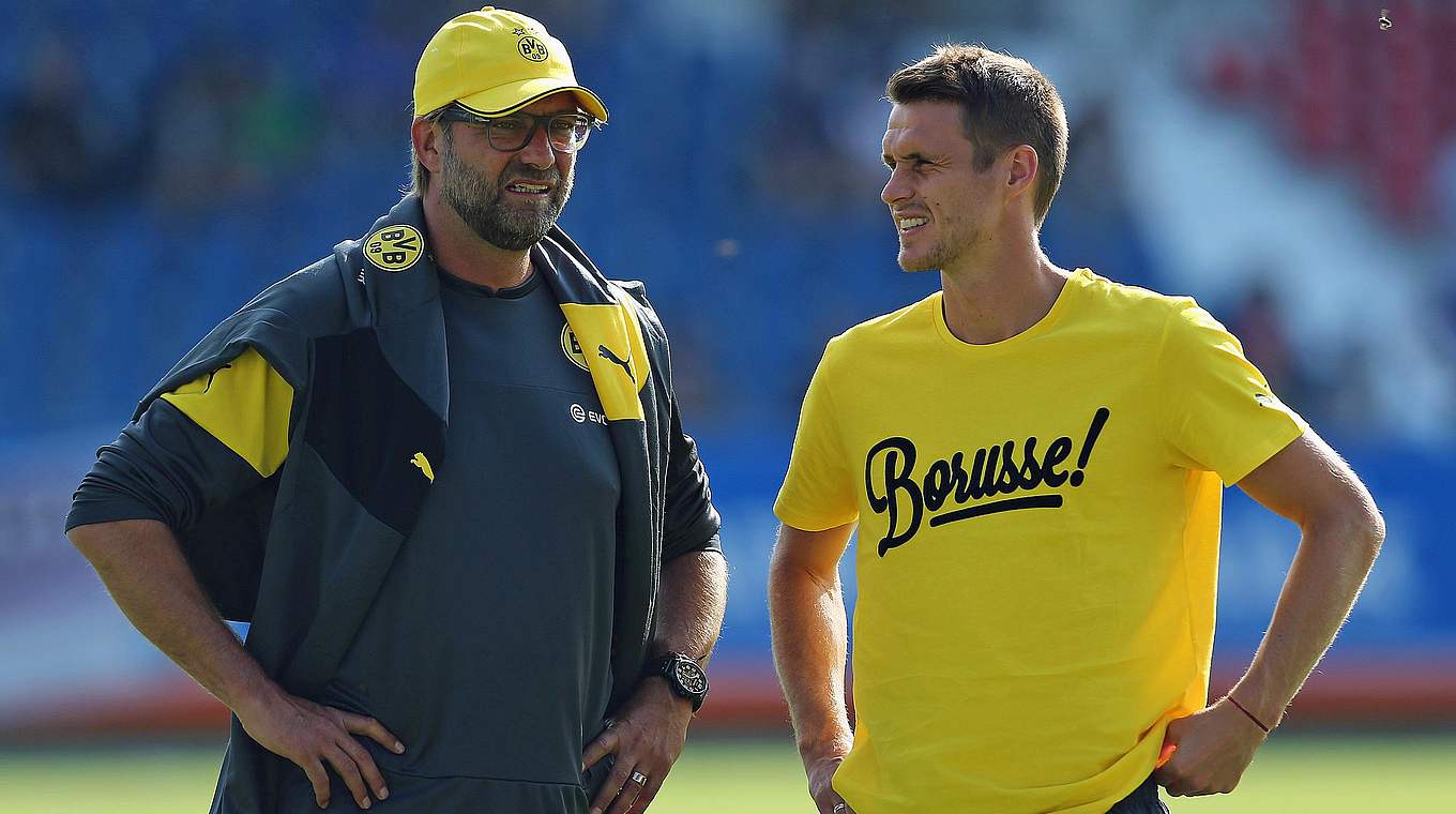 Verlängerter Arm des Trainers: Kehl mit Klopp (l.) © 2014 Getty Images