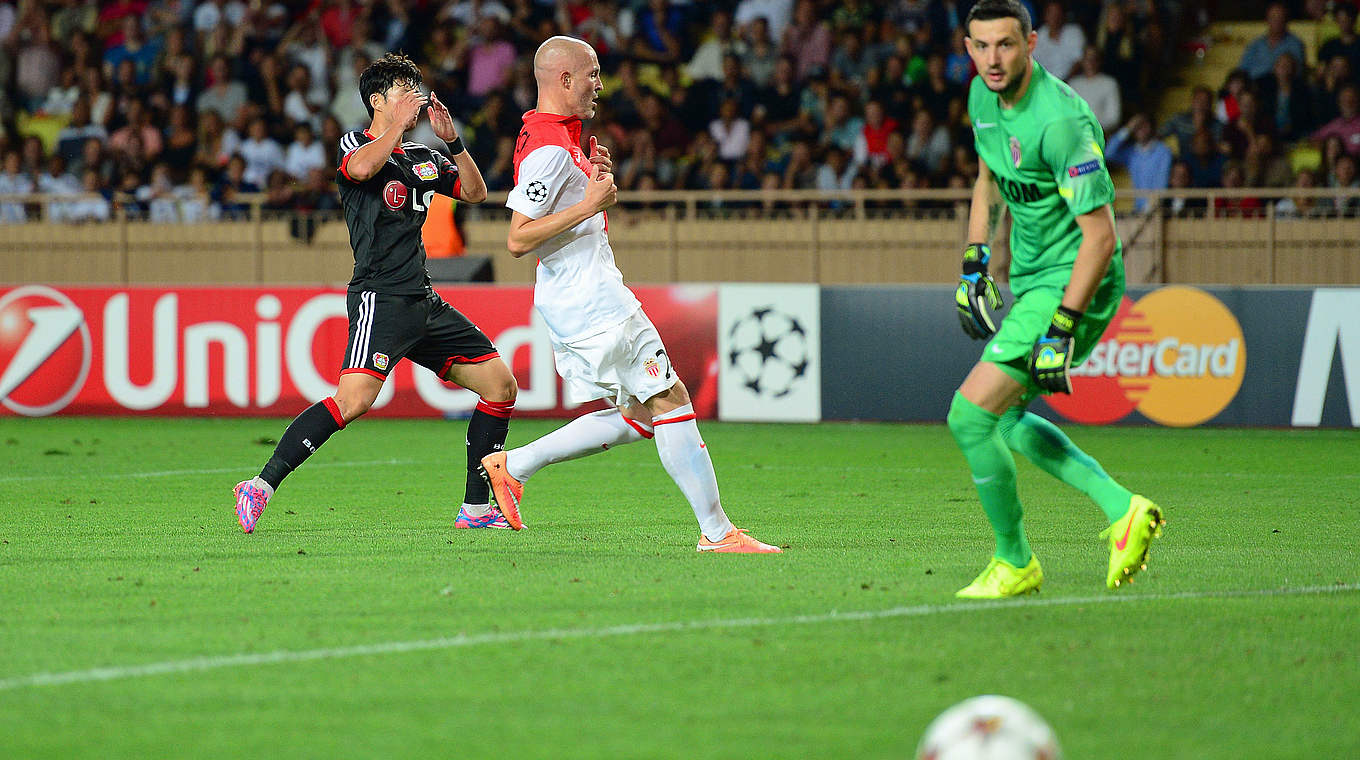 Chance vergeben: Bayers Heung-Min Son  (l.) © 2014 Getty Images