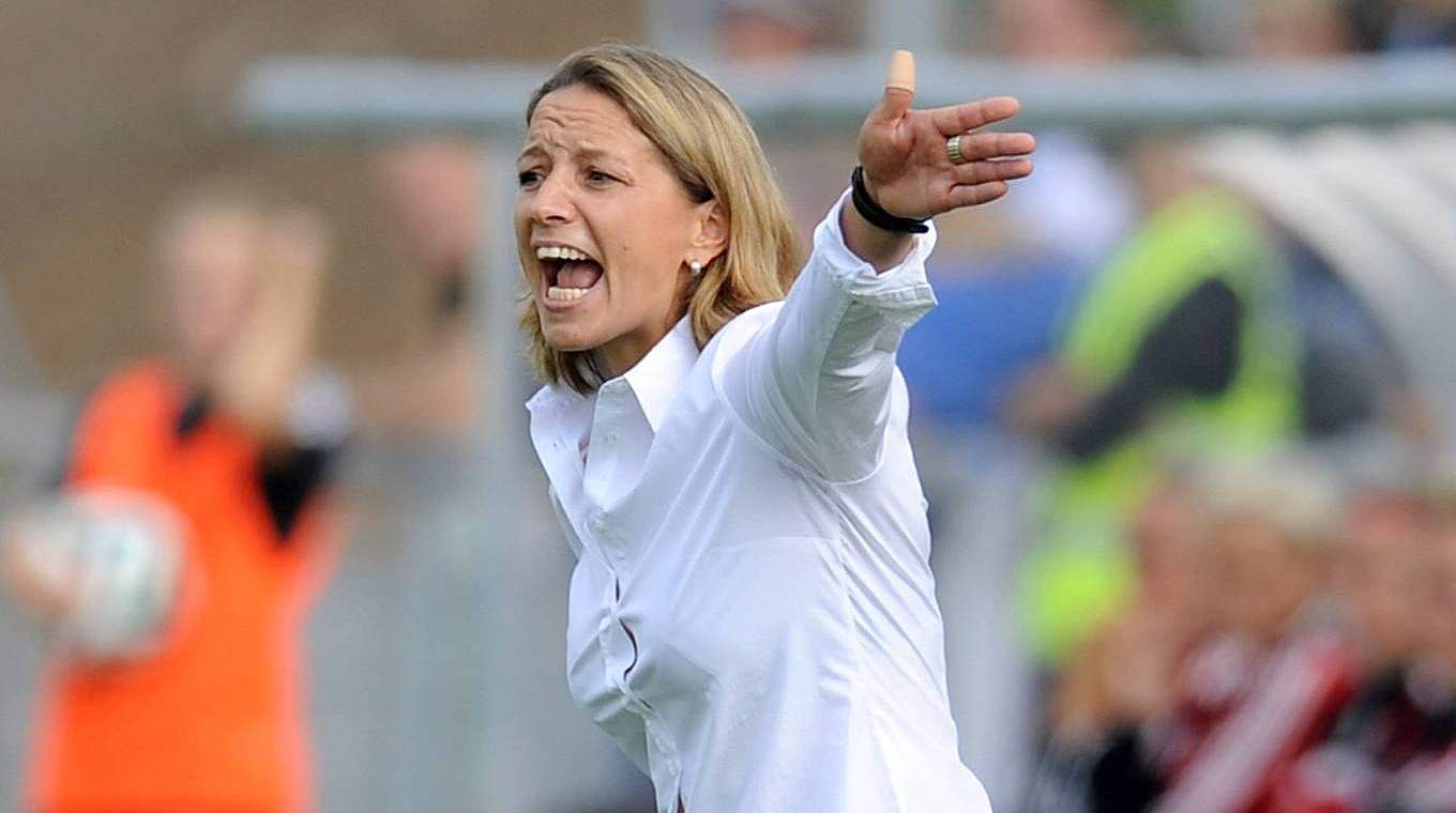 MSV coach Inka Grings couldn't quite her side into the quarterfinals © Imago