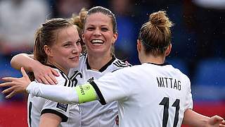 Freude: Die DFB-Frauen rücken in der Weltrangliste immer näher an die USA ran. © Getty Images