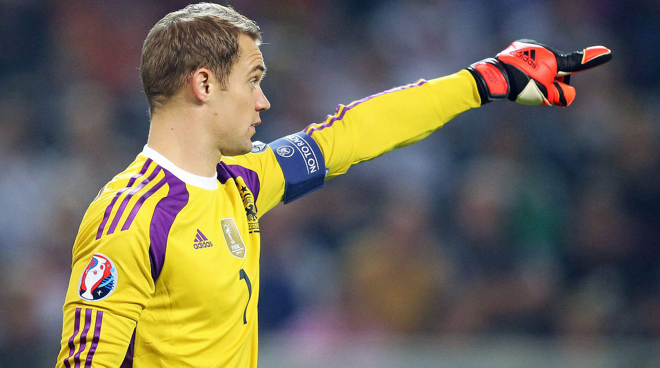 Noch ohne Platzverweis: Manuel Neuer © 2014 Getty Images