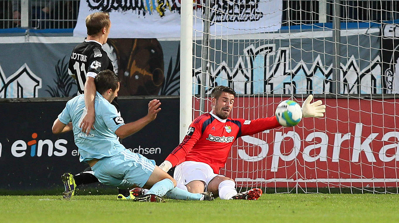 Siegtor für Cottbus beim CFC: Sven Michel (l.) zum dritten Mal nominiert © imago/Picture Point