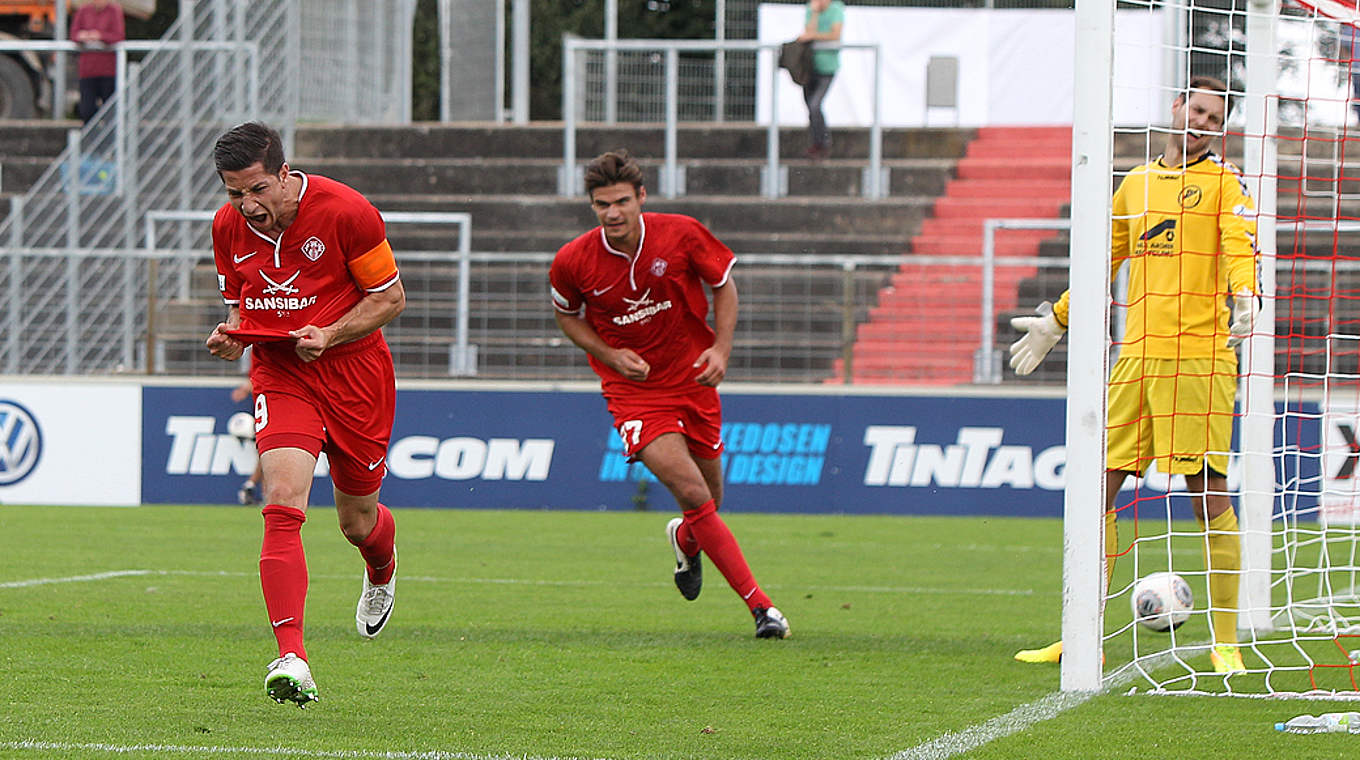 Doppelpack gegen Seligenporten: Amir Shapourzadeh (l.) © Jan Kuppert