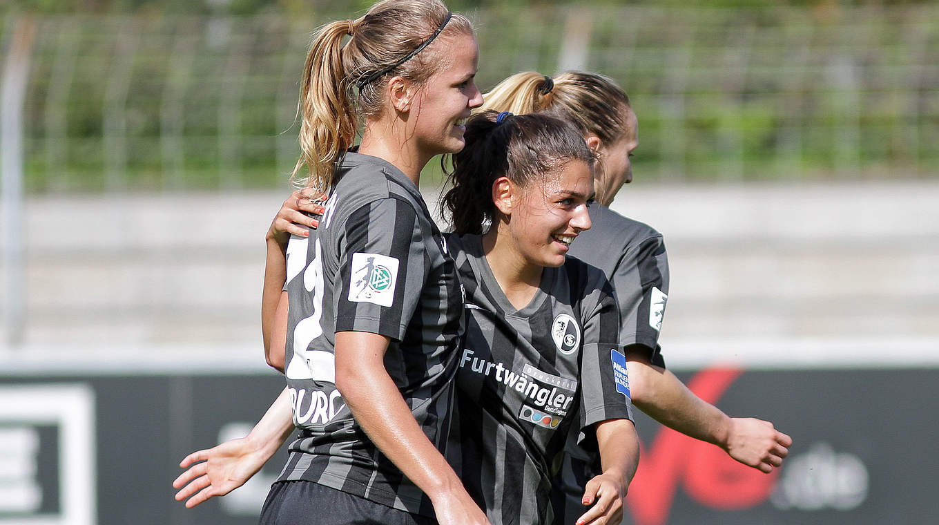 Ziehen im Duell zweier Bundesligisten ins Achtelfinale ein: die SC-Frauen © Jan Kuppert