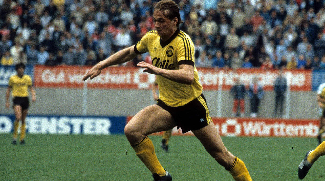 Unwiderstehliches Solo: der Dortmunder Daniel Simmes 1984 © imago