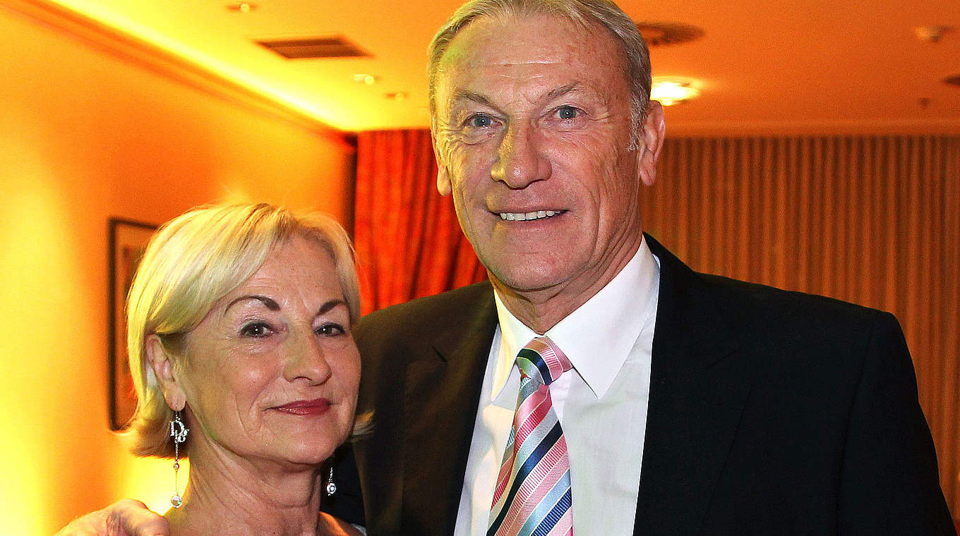 Zufrieden im Ruhestand: Eduard Geyer mit seiner Ehefrau Angelika © 2010 Getty Images