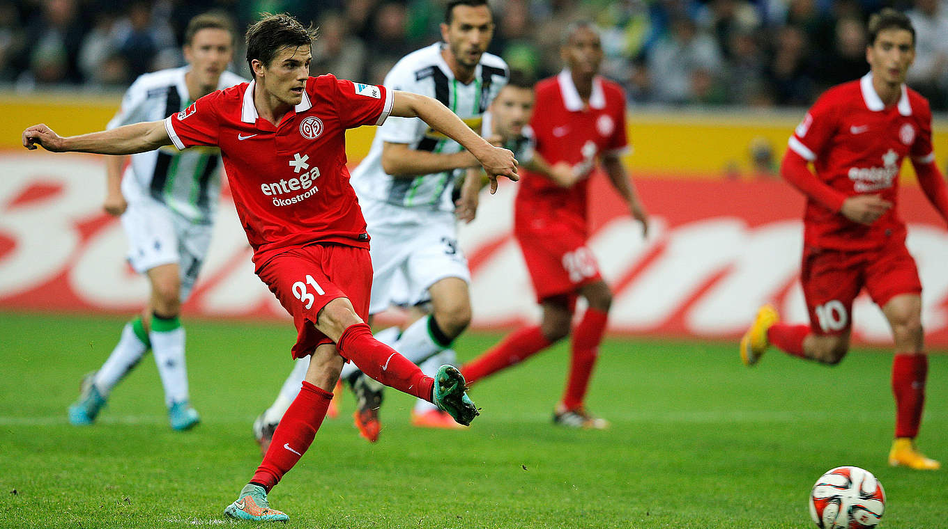 Sicher vom Punkt: Jonas Hofmann vom FSV Mainz 05 © 2014 Getty Images