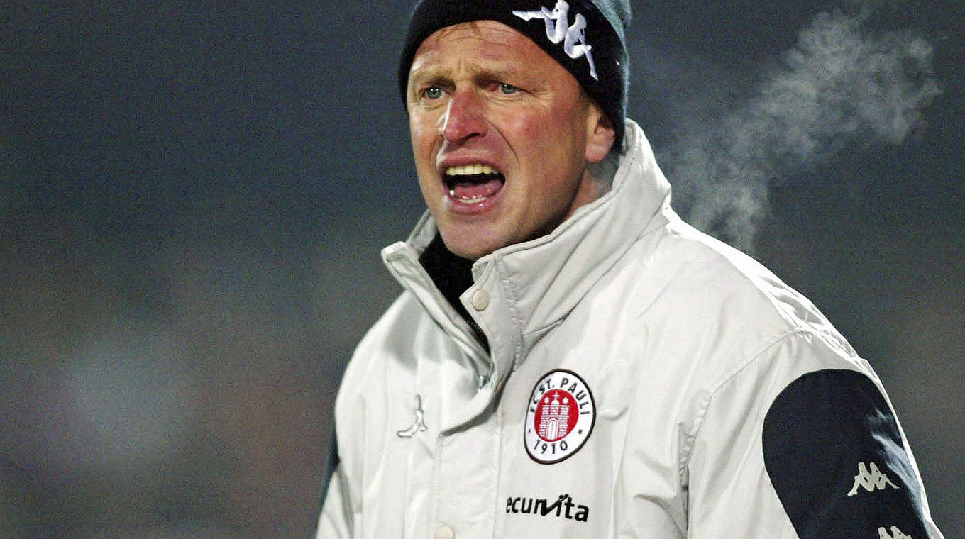 Pauli-Trainer Philipkowski: "Treten in Bremen an, um dort etwas zu leisten" © BONGARTS