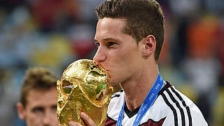 Schalke's Julian Draxler will miss the reunion of the World Champions © 2014 Getty Images