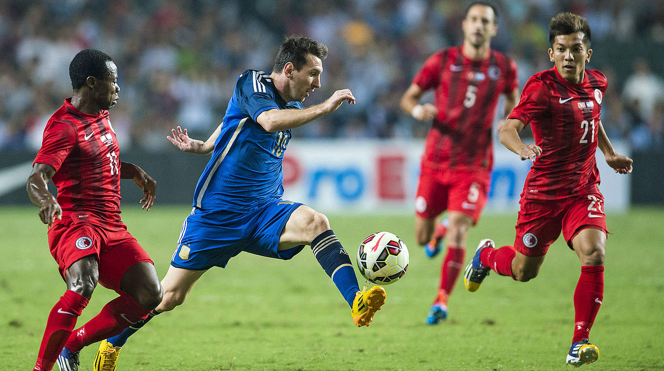 Zweimal gegen Hongkong erfolgreich: Lionel Messi (M.) © 2014 Getty Images