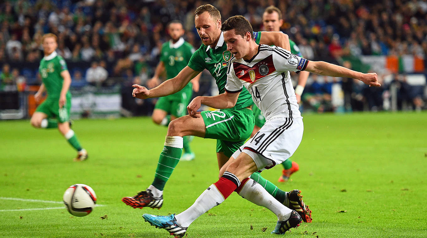 "Nationalteam einfach fantastisch":  Draxler (v.) in der EM-Qualifikation gegen Irland © 2014 Getty Images