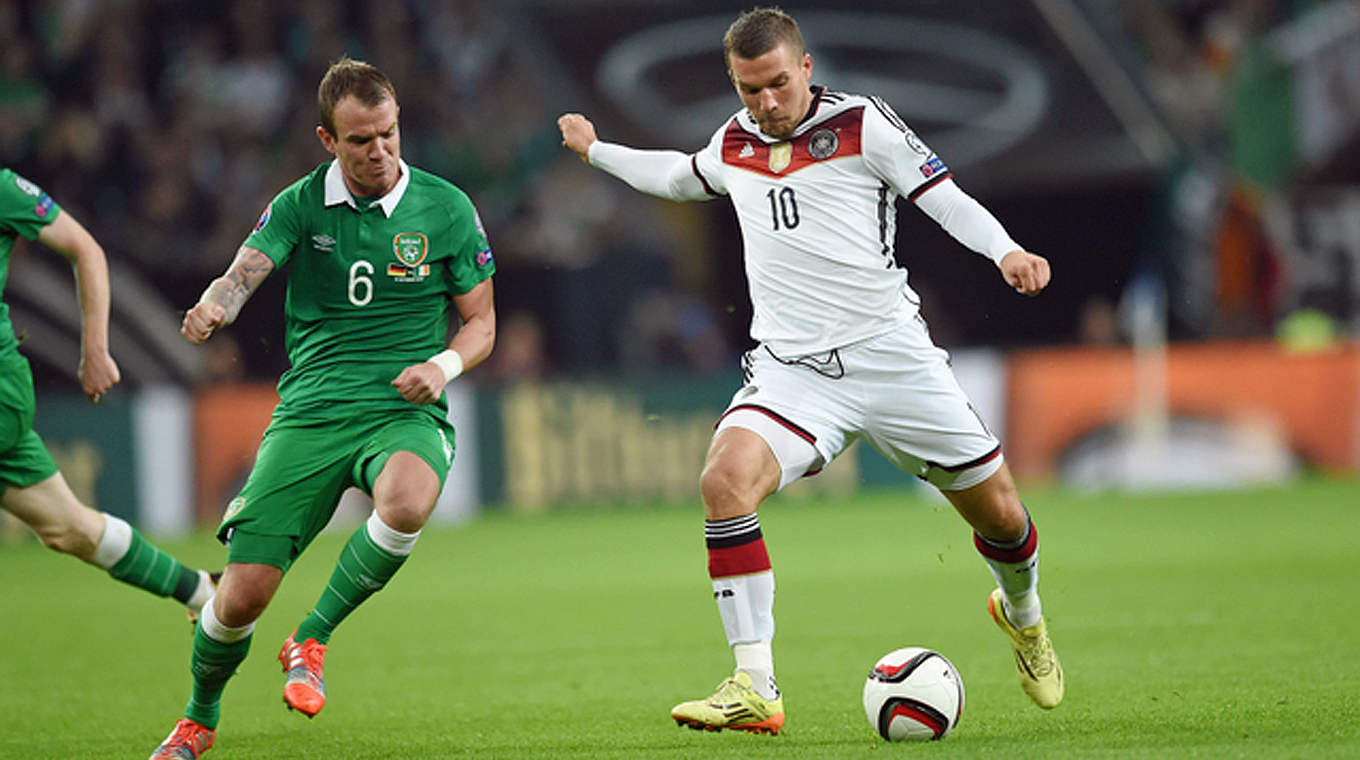 120. Länderspiel gegen Irland: Lukas Podolski (r.) © GES/Markus Gilliar