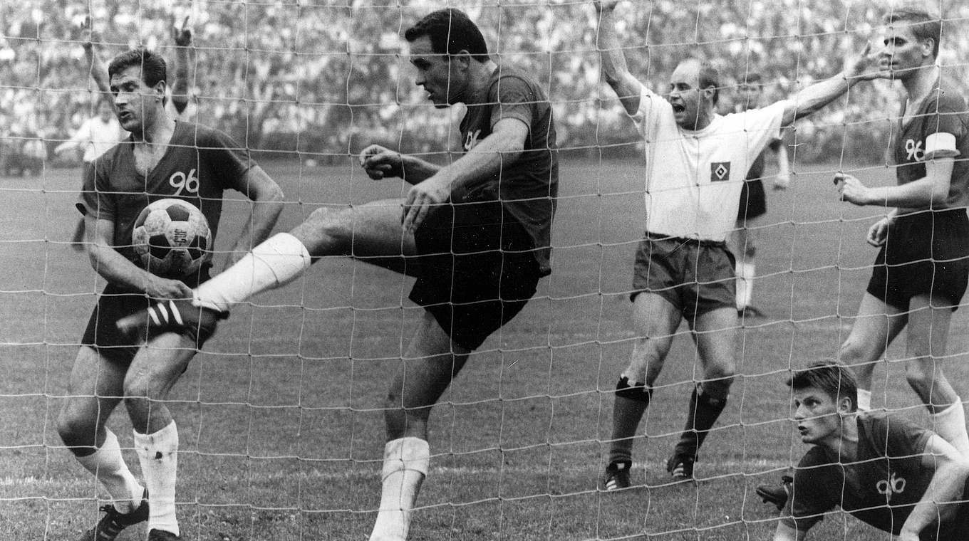 Erste Gegentore in der Bundesliga: Hannover 1964 beim HSV © imago sportfotodienst