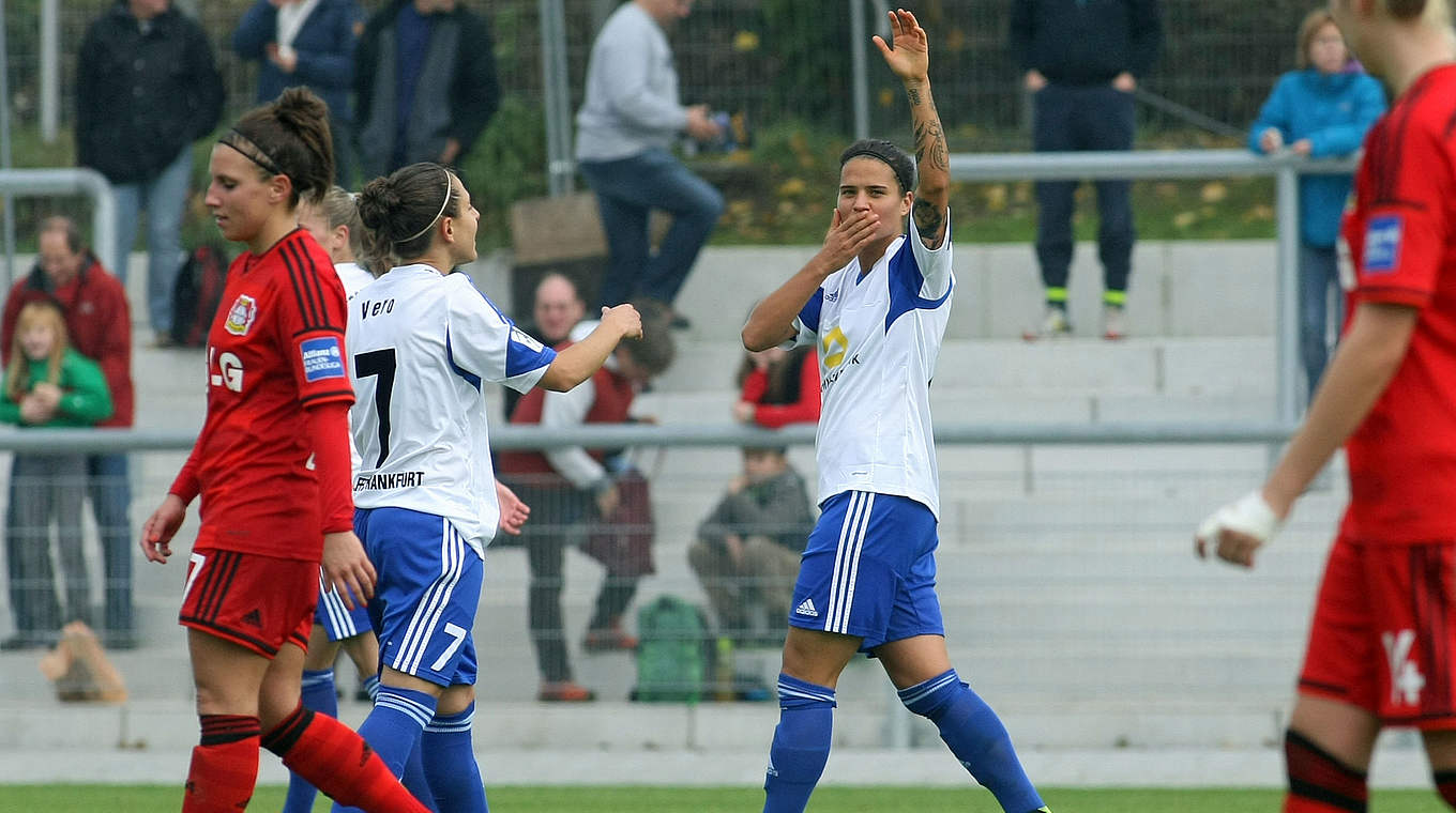 "Spielerin des 8.Spieltags": Dzsenifer Marozsán vom 1.FFC Frankfurt (2.v.r.) © Alfred Harder