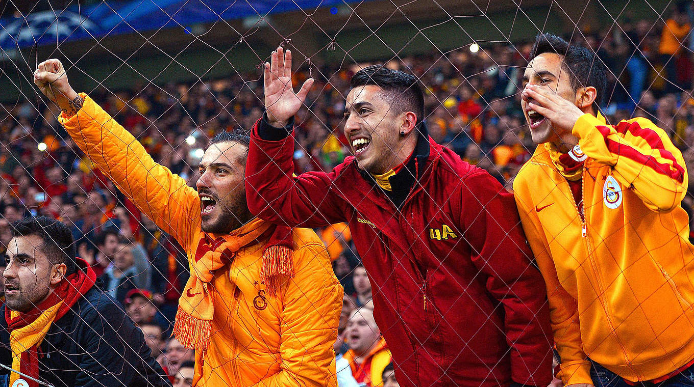 The Galatasaray fans urging their team to go forward  © 2014 Getty Images