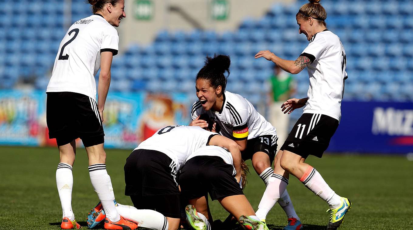 So jubeln Siegerinnen: die DFB-Frauen nach dem 3:0-Finalsieg 2014 gegen Japan © Getty Images